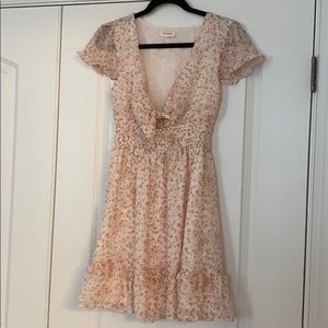 Storia pink & white floral dress
